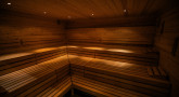 Sauna in Düsseldorf Lörick, Wellnessbereich mit gemischter Sauna 90 Grad, Sanarium mit Infrarot, für Damen im separaten Bereich, Dampfbad , Fotograf: Davide Capucci A7408163.jpg